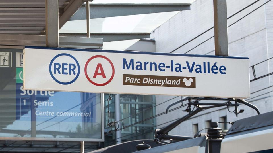 Fermeture du RER A : comment se rendre à Disneyland Paris en août 2026 ?